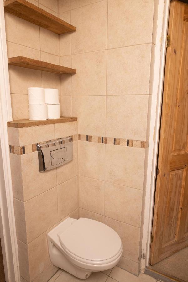 The Angel Place Hideaway - Fair 4Bdr House With Terrace Londra Dış mekan fotoğraf